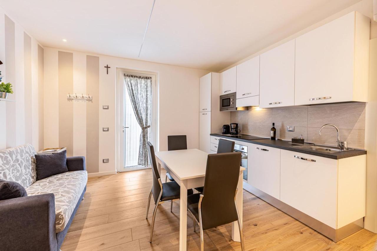 New Casa Ilaria Close To Center Торри-дель-Бенако Экстерьер фото
